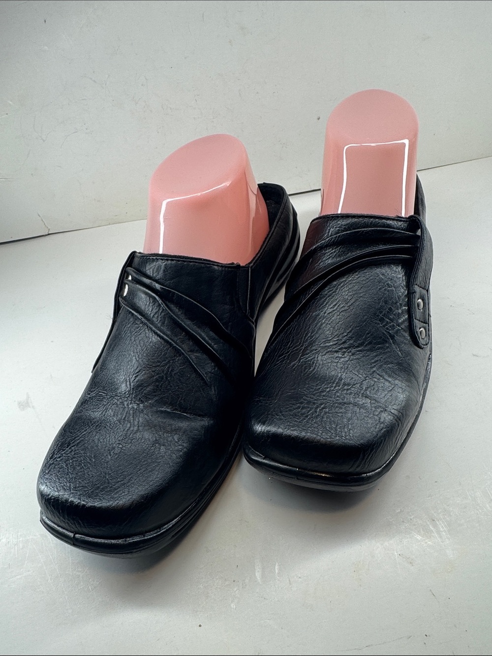 City Streets Black Leather Slip-On Loafers